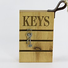 Ключница "KEYS" с декором